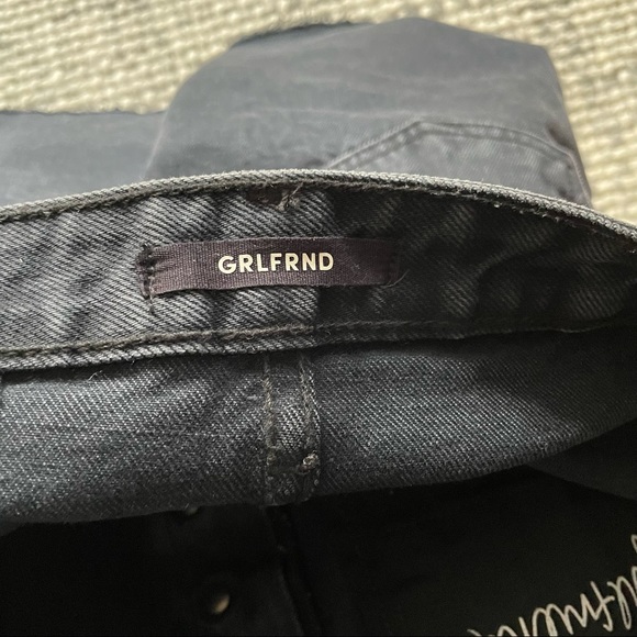 GRLFRND Rhona Dark Denim Skirt Size 29 - Picture 2 of 4